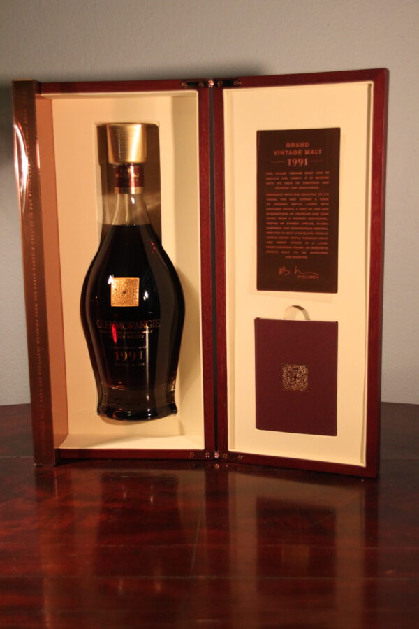 Glenmorangie 27 Years Old Grand Vintage Malt - Bond House No. 1 Collection 1991/2018, 70 cl, 43 % Vol. (Whisky), Schottland, Highlands, Die dritte Ausgabe der Sammlung Bond House No. 1