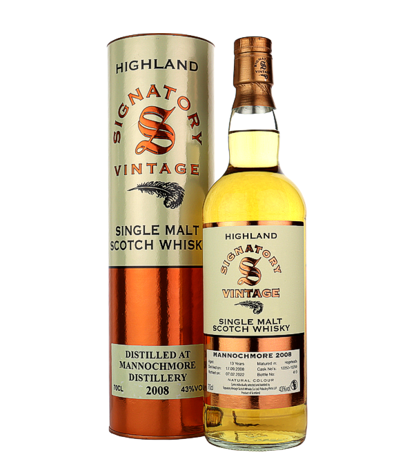 Signatory Vintage, MANNOCHMORE 13 Years Old Vintage Collection 2008, 70 cl, 43 % Vol. (Whisky), Schottland, Speyside, Der Abfller 'Signatory Vintage' ist auf Einzelfassabfllungen spezialisiert. Der Name 'Signatory Vintage' stammt von der Idee, jede Abfllung mit der Unterschrift einer berhmten Persnlichkeit zu versehen. Doch dieses Vorhaben wurde nicht umgesetzt. Die erste Abfllung wurde schon verkauft, bevor ein passender Unterzeichner fr die Flasche gefunden werden konnte. Die Signatory Vintage Abfllungen werden weder gefrbt noch khlfiltriert. Dieser Whisky reift fr 13 Jahre in Hogshead Fssern.  De